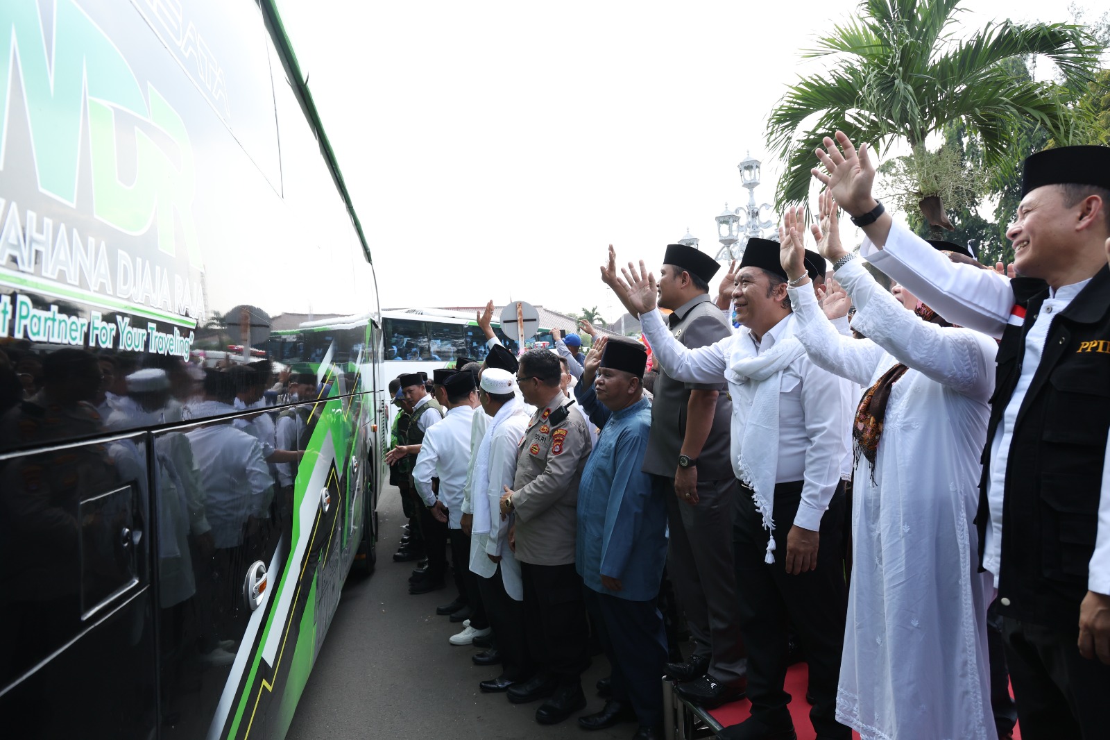 450 Calon Jamaah Haji Asal Kabupaten Serang Diberangkatkan