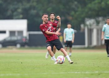 Laga Indonesia vs Filipina Besok Jadi Debut Calvin Verdonk?