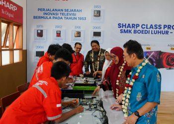 PT Sharp Indonesia Tingkatkan Kemampuan Siswa SMK di Bekasi
