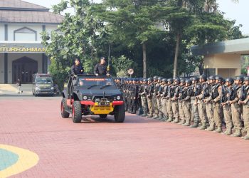 100 Personil Polda Banten Diberangkatkan ke Papua Ikut Misi Amole