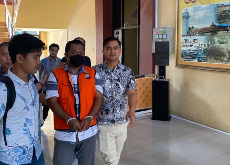 Polda Banten menetapkan eks Sekdis Lingkungan Hidup Kota Cilegon jadi tersangka korupsi gratifikasi