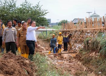 Tanggul Jebol di Perumahan Garden City Mulai Diperbaiki