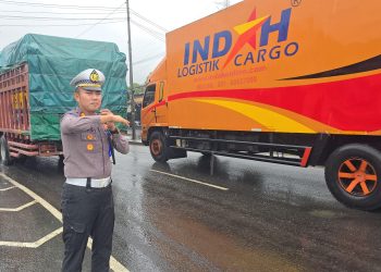 Pelabuhan Merak Masih Dipadati Kendaraan, Polisi Berlakukan Buka Tutup