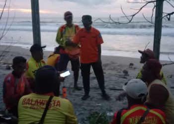 Pelajar Asal Serang Hilang Terseret Ombak Pantai Wirton
