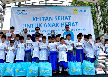 PLN UID Banten Gelar Khitanan Massal di Labuan Pandeglang