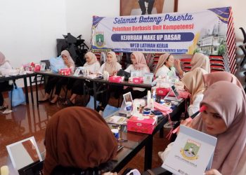 Kepala UPTD Latihan Kerja Banten: Pelatihan Make Up Dasar Tingkatkan SDM dan Peluang Usaha 