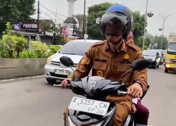 Polisi Tilang Wakil Wali Kota Serang Gagara Anak Tak Dipakaikan Helm dan Bonceng 3