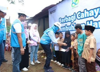 Program Berbagi Cahaya Menumbuhkan Harapan PLN Hadir di Pandeglang